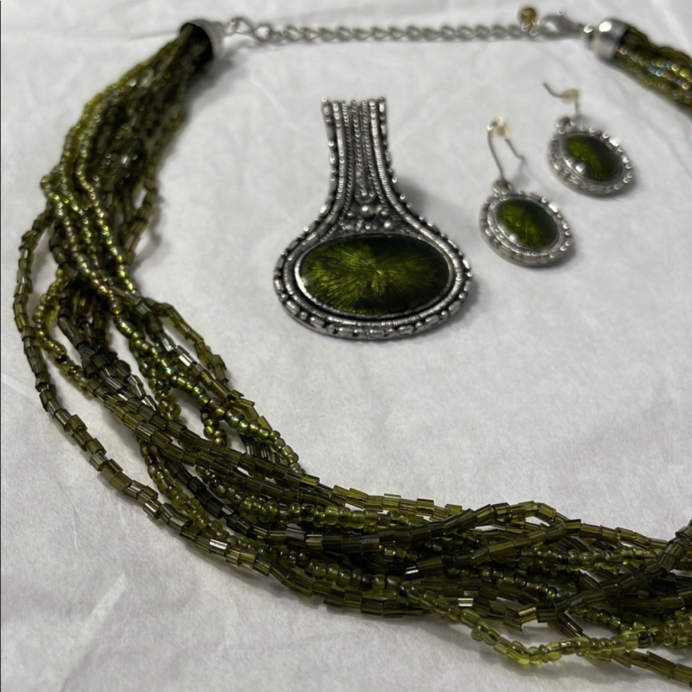 Green Beaded Necklace